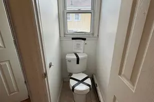 147-28 227th St, Springfield Gardens, NY 11413 - Photo 32