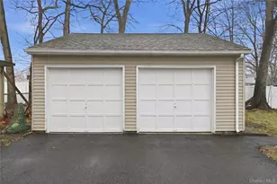 112 Noel Dr, Centereach, NY 11720 - Photo 22
