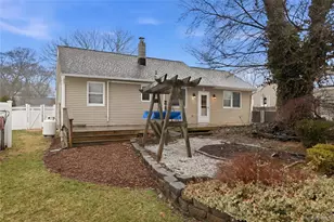 112 Noel Dr, Centereach, NY 11720 - Photo 24