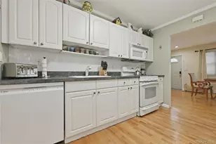 112 Noel Dr, Centereach, NY 11720 - Photo 4