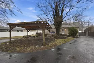 112 Noel Dr, Centereach, NY 11720 - Photo 26