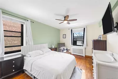 211-01 75th Avenue #4O, Oakland Gardens, NY 11364 - Photo 6