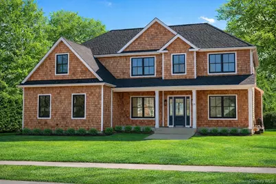 14 Bay Avenue, East Quogue, NY 11942 - Photo 1