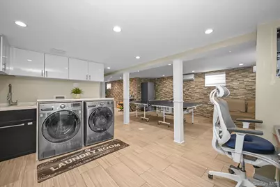 8516 Abingdon Road, Kew Gardens, NY 11415 - Photo 18