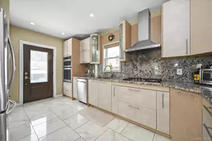 85-16 Abingdon Rd, Kew Gardens, NY 11415 - Photo 8