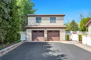 9 Artisan Ave, Huntington, NY 11743 - Photo 4