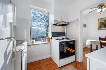 141-24 78 Road #3A, Kew Gardens, NY 11367 - Photo 8