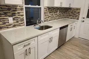 3 Allen Pl, Poughkeepsie, NY 12601 - Photo 6