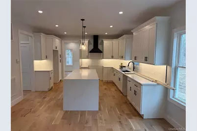 4 Lotto Court Road, Lake Grove, NY 11755 - Photo 6