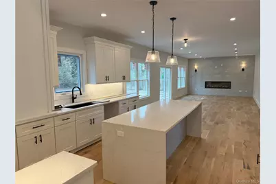 4 Lotto Court Road, Lake Grove, NY 11755 - Photo 4