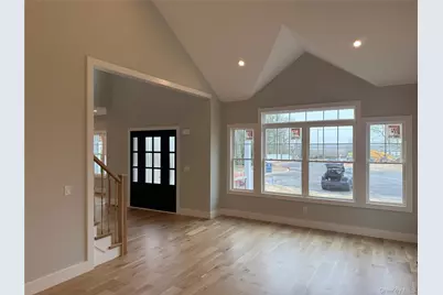 4 Lotto Court Road, Lake Grove, NY 11755 - Photo 26