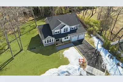 4 Lotto Court Road, Lake Grove, NY 11755 - Photo 2