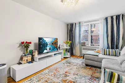 2552 E 7th Street #2J, Brooklyn, NY 11235 - Photo 4