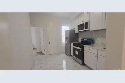 78-29 68th Avenue, Middle Village, NY 11379 - Photo 4