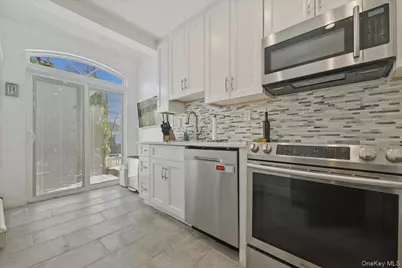 17 Meadow Street, Garden City, NY 11530 - Photo 10