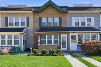 17 Meadow Street, Garden City, NY 11530 - Photo 2