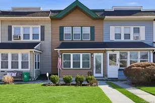 17 Meadow St, Garden City, NY 11530 - Photo 2