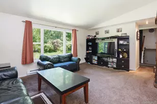 19 Taurat Pl, Mahopac, NY 10541 - Photo 4
