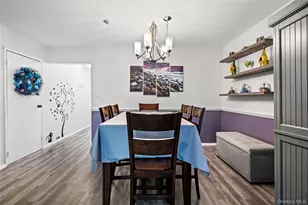 7 Maple Ct, Selden, NY 11784 - Photo 10