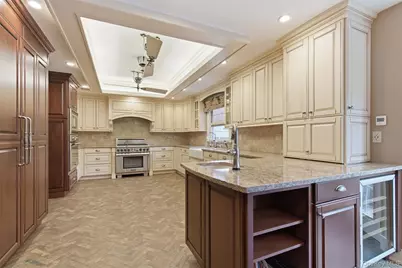 2 Knoll Lane, Glen Head, NY 11545 - Photo 6