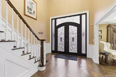 2 Knoll Lane, Glen Head, NY 11545 - Photo 4