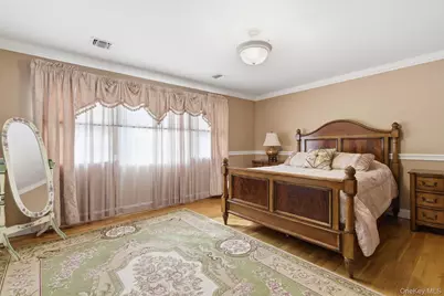 2 Knoll Lane, Glen Head, NY 11545 - Photo 28