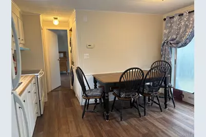 525/82 Riverleigh, Riverhead, NY 11901 - Photo 6