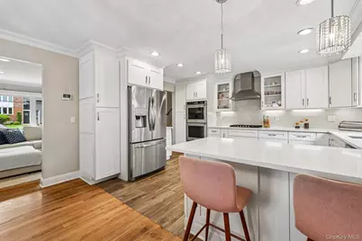 30 Rutledge Road, Scarsdale, NY 10583 - Photo 12