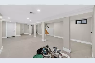 10116 95th Street, Ozone Park, NY 11416 - Photo 18