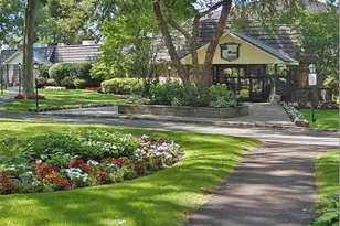 864 Skyline Dr, Coram, NY 11727 - Photo 24