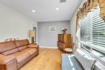 864 Skyline Drive, Coram, NY 11727 - Photo 20