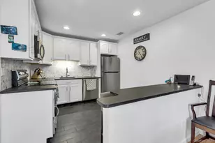 864 Skyline Dr, Coram, NY 11727 - Photo 12