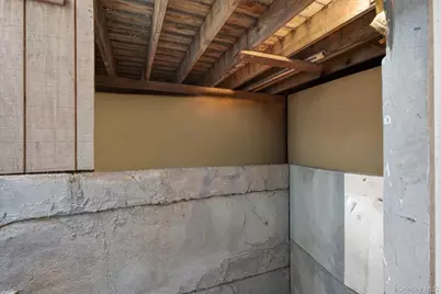 1116 Banner Avenue, Brooklyn, NY 11235 - Photo 40