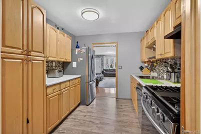 1116 Banner Avenue, Brooklyn, NY 11235 - Photo 16