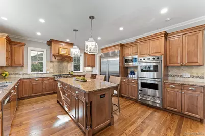 33 Wynmor Road, Scarsdale, NY 10583 - Photo 8