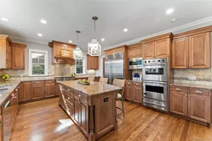 33 Wynmor Rd, Scarsdale, NY 10583 - Photo 8