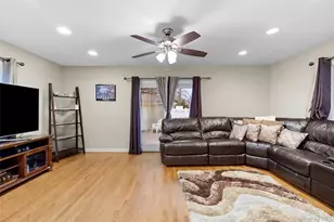 2632 Montauk Ave, Merrick, NY 11566 - Photo 18