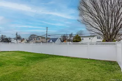 2632 Montauk Avenue, Merrick, NY 11566 - Photo 34