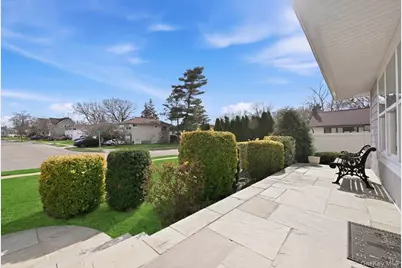 1419 Eric Lane, East Meadow, NY 11554 - Photo 4