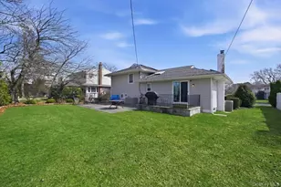 1419 Eric Ln, East Meadow, NY 11554 - Photo 36