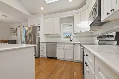 1419 Eric Lane, East Meadow, NY 11554 - Photo 12