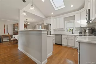 1419 Eric Ln, East Meadow, NY 11554 - Photo 8