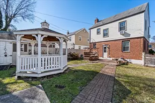 58-03 212th St, Bayside, NY 11364 - Photo 24