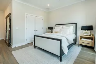 100 Garvies Point Rd, Glen Cove, NY 11542 - Photo 24