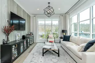 100 Garvies Point Rd, Glen Cove, NY 11542 - Photo 10