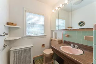 24 Welwyn Rd, Great Neck, NY 11021 - Photo 16