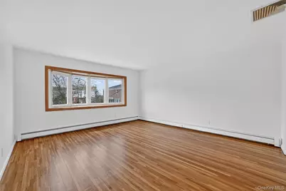 16 Patti Lane, Yonkers, NY 10701 - Photo 6