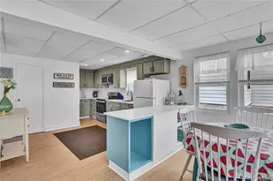 21 Cottage Rd, Calverton, NY 11933 - Photo 8