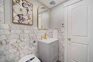 21 Adams St N, Farmingdale, NY 11735 - Photo 10