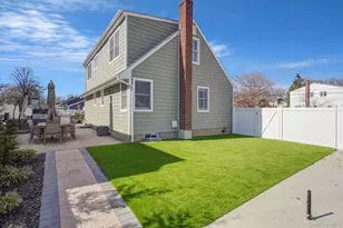 21 Adams St N, Farmingdale, NY 11735 - Photo 28